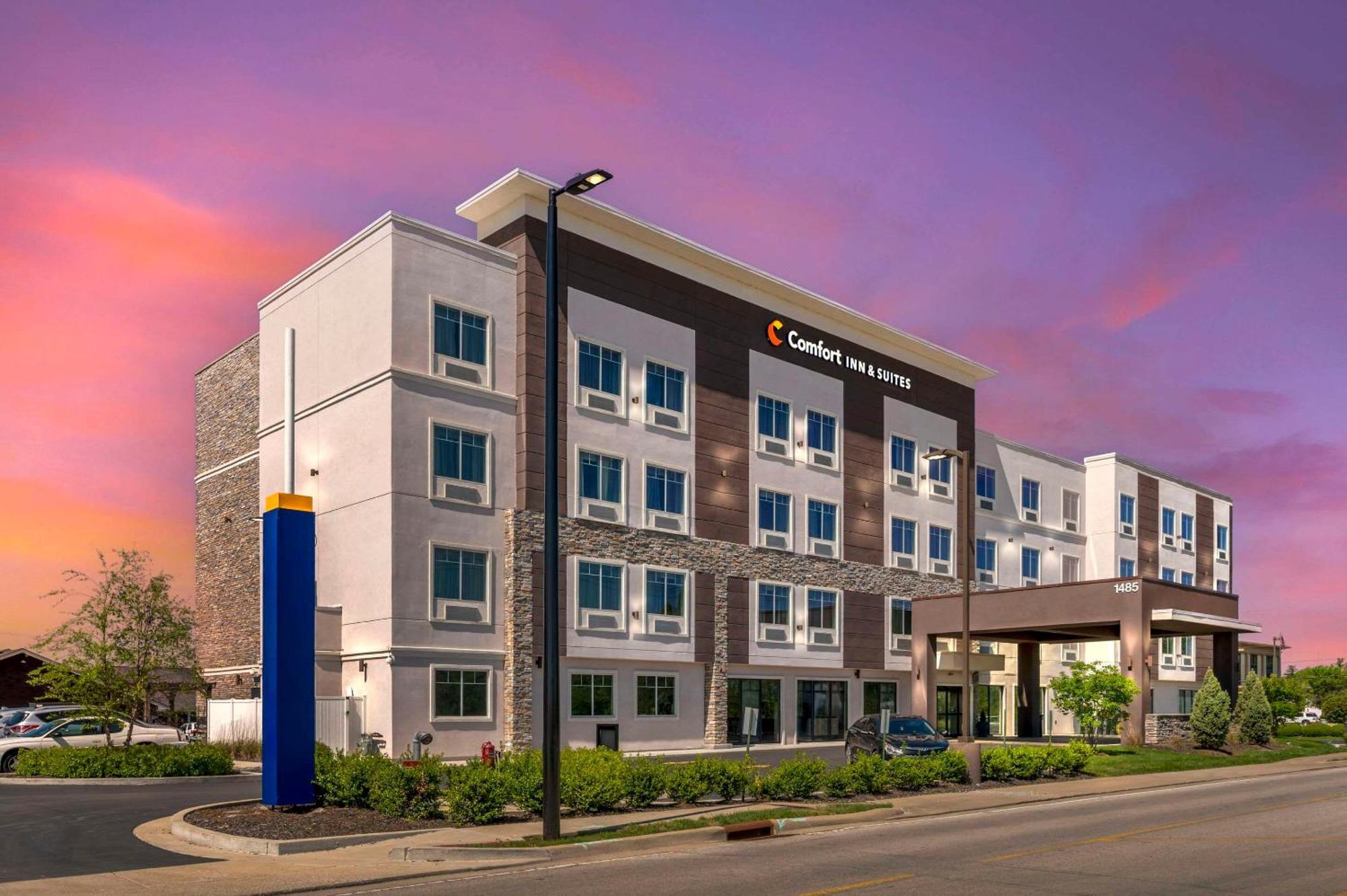 Comfort Inn & Suites Clarksville - Louisville North Exterior photo